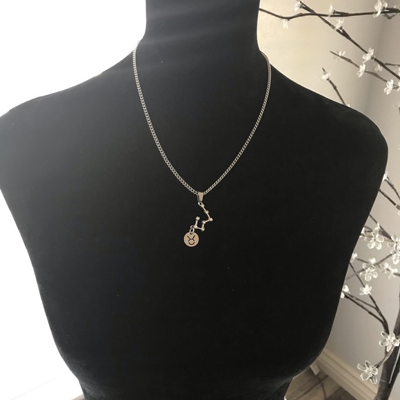 🆕 Taurus Crystal Constellation Heart Necklace Alloy/Stainless Steel - Picture 4 of 4